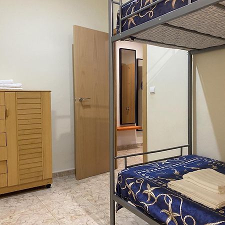 Beachfront And Cozy Apartment 쿠엘라 외부 사진